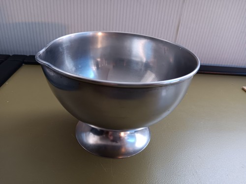 Gieß schale metall mit - gieß-schale,