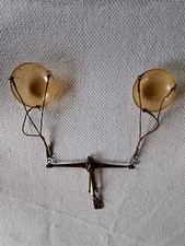 Alte Apotheken-Handwaage aus