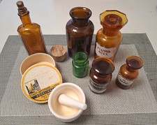 Apotheke antik Instrumente aus